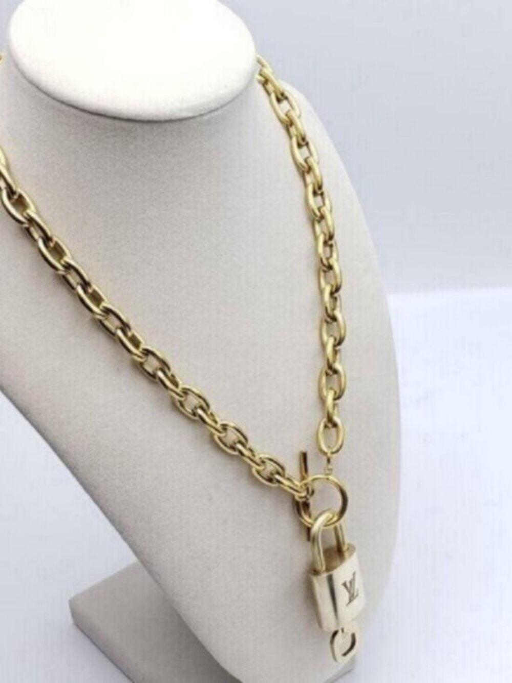Authentic Louis Vuitton Gold Padlock w/Unbranded Stainless Steel Chain Necklace - Picture 4 of 14